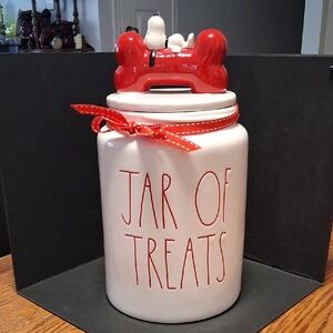 Rae Dunn  Snoopy Peanuts ceramic JAR OF TREATS canister